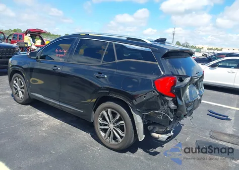 2018 GMC Terrain Denali z USA, uszkodzony, nr VIN 3GKALXEX2JL129909